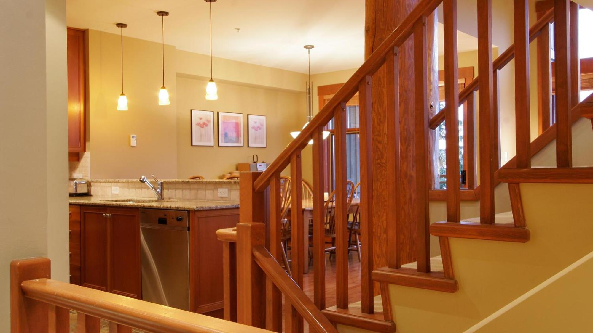 Taluswood The Heights 18 | Mountainside Townhome W/ Ski Access, Hot Tub, Tranquil Views Whistler Kültér fotó