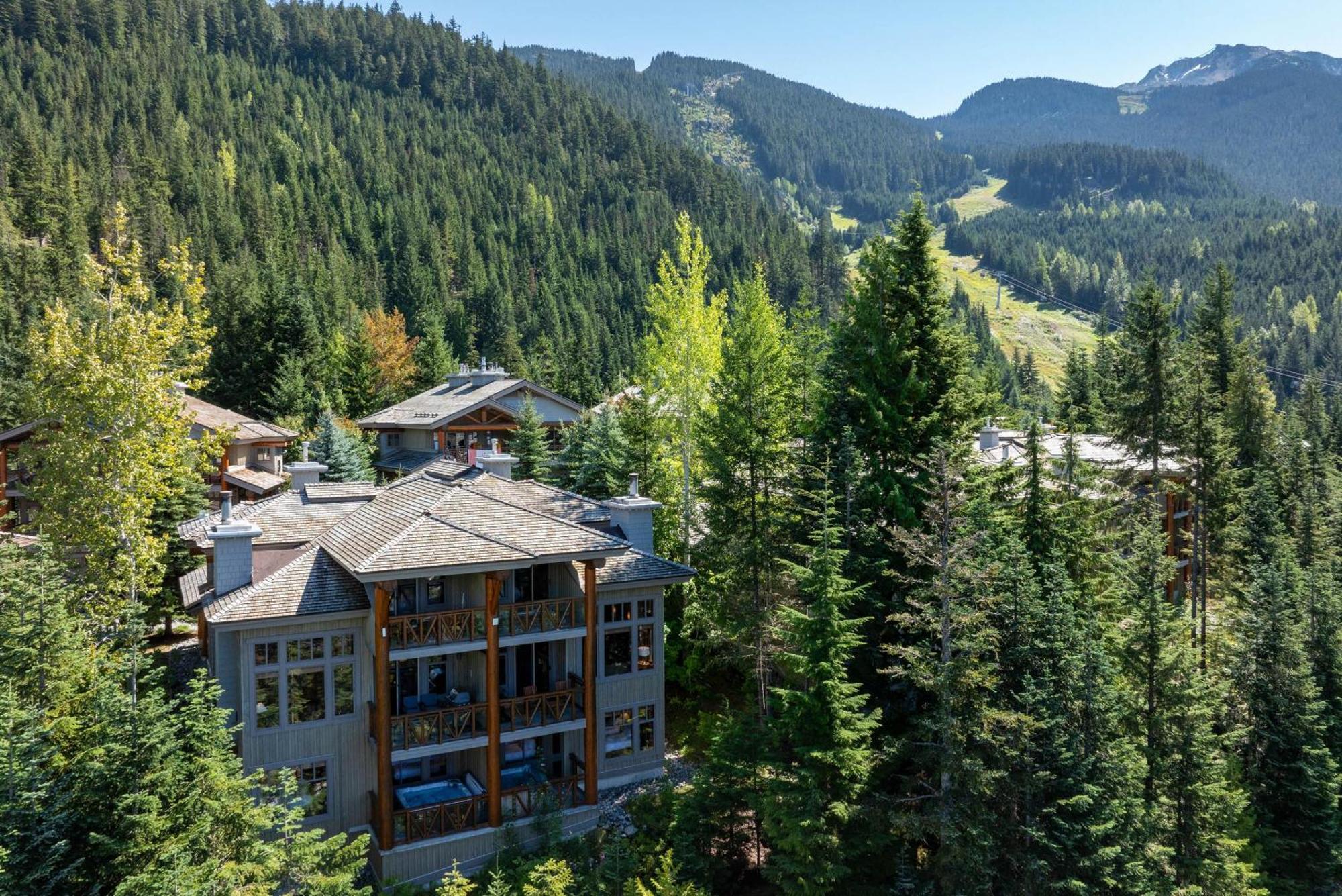 Taluswood The Heights 18 | Mountainside Townhome W/ Ski Access, Hot Tub, Tranquil Views Whistler Kültér fotó